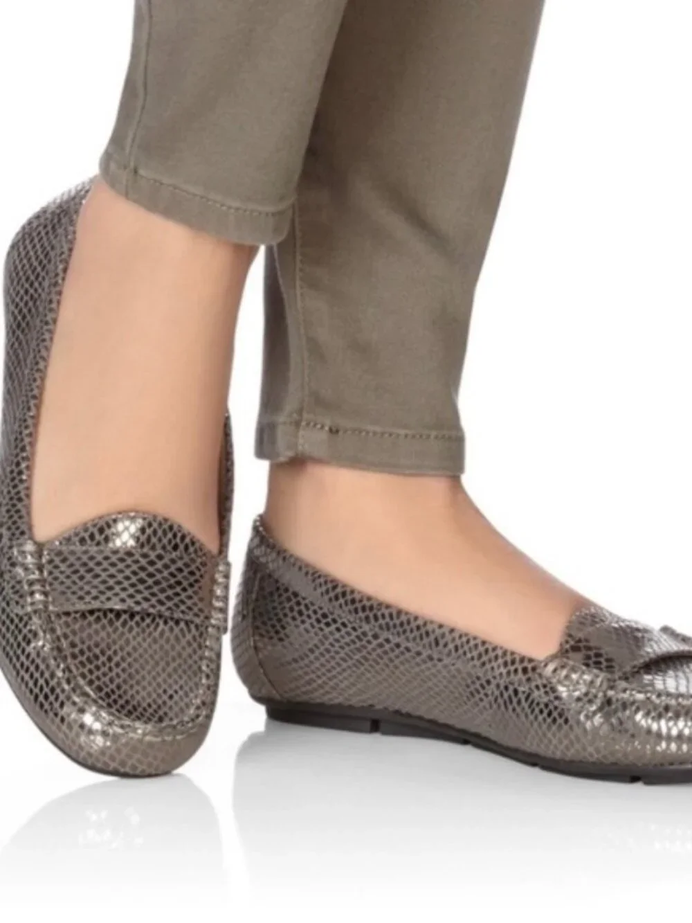 VIONIC Orthaheel Chill Larrun Leather Snake Embossed Loafer Gunmetal 6.5